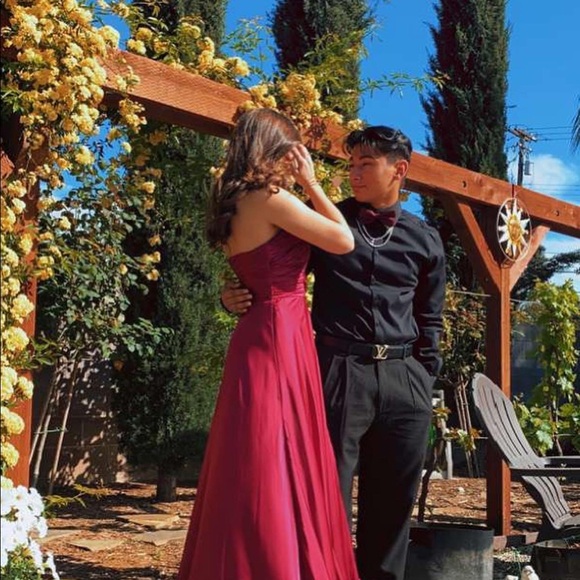 Meet your Posher, Samantha - Picture 1 of 1